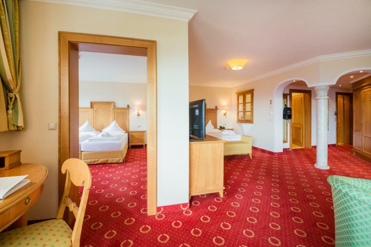 Hotel Alpenschloessl سانكت يوهان ايم بونغ المظهر الخارجي الصورة